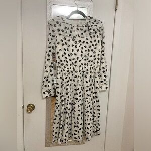 Modest black and white floral dress